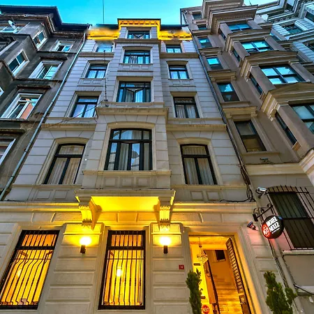ホテル Taksim Istiklal Street Next2 3*