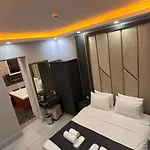 Taksim Istiklal Street Next2 Otel