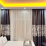 Otel Taksim Istiklal Street Next2 3*