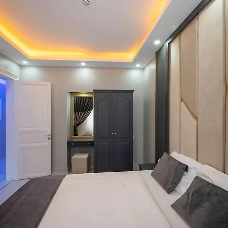 Hotel Taksim Istiklal Street Next2