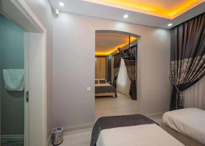 Taksim Istiklal Street Next2 3*