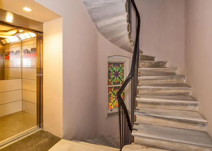 Taksim Istiklal Street Next2 Stambuł