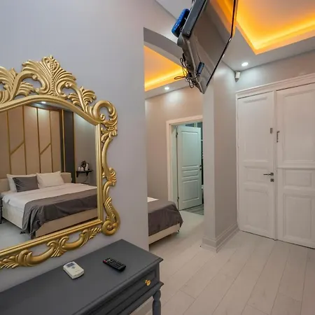 Hotel Taksim Istiklal Street Next2 3*